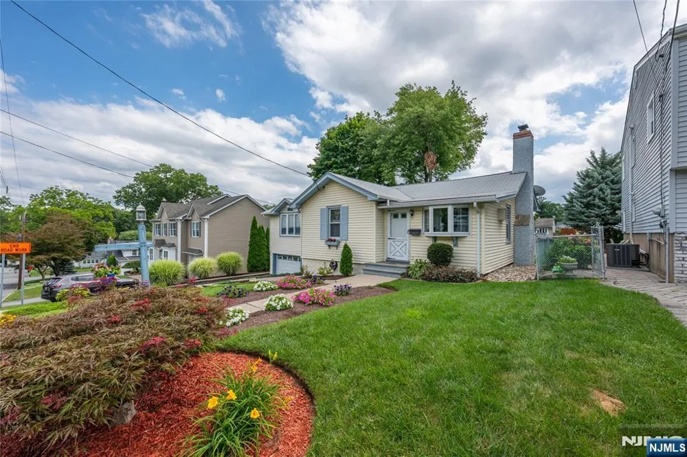 7 Oswego Avenue Par-Troy Hills, NJ 07034