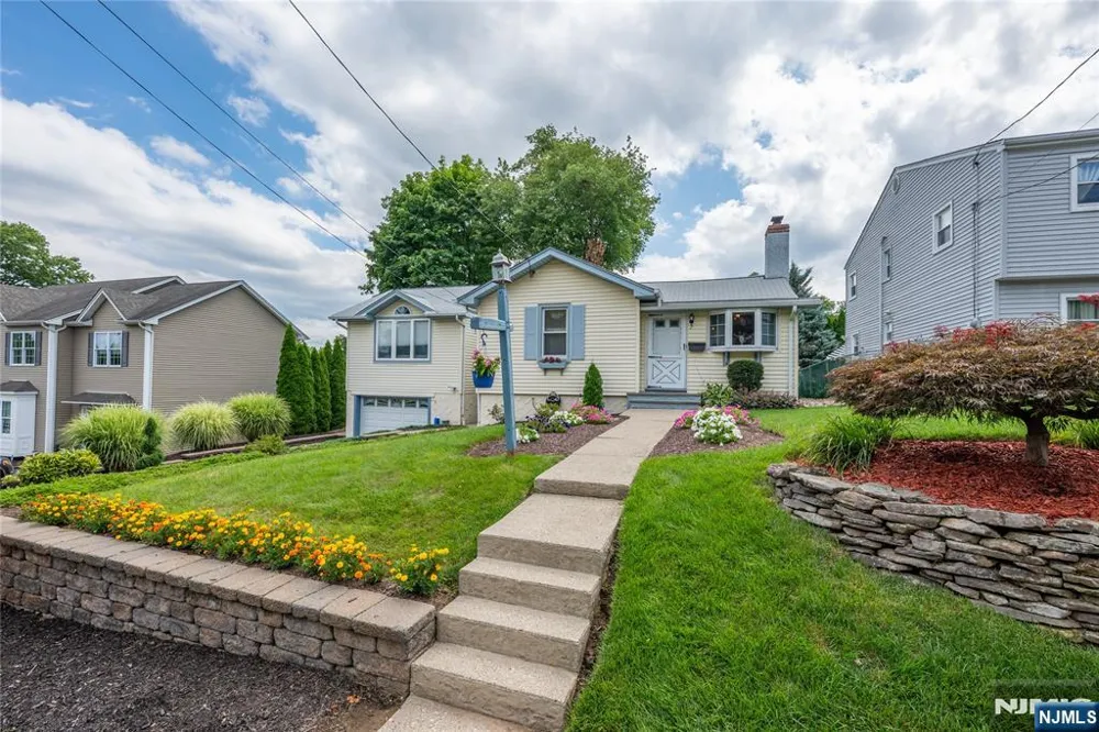 7 Oswego Avenue Par-Troy Hills, NJ 07034