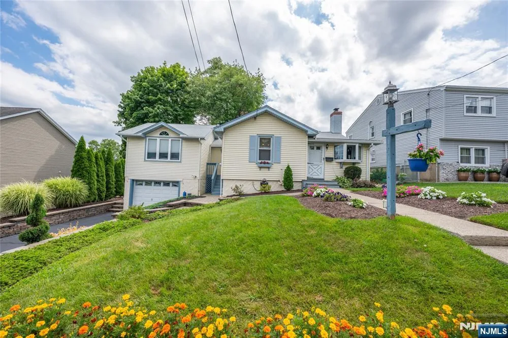 7 Oswego Avenue Par-Troy Hills, NJ 07034