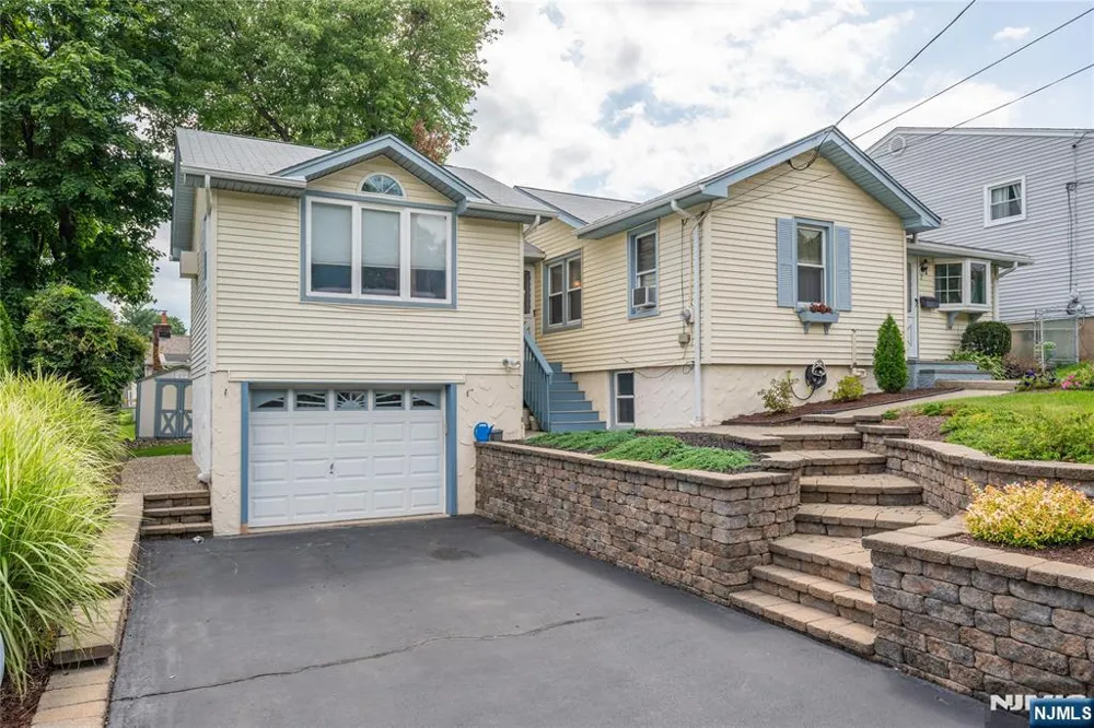 7 Oswego Avenue Par-Troy Hills, NJ 07034