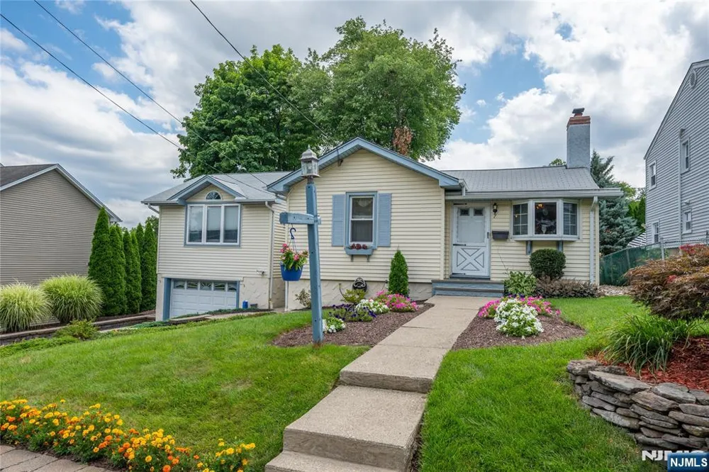7 Oswego Avenue Par-Troy Hills, NJ 07034
