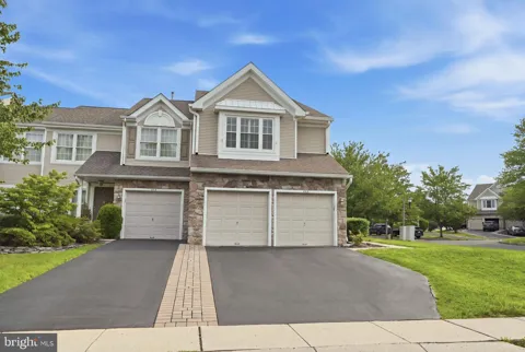 506 COACHWOOD COURT