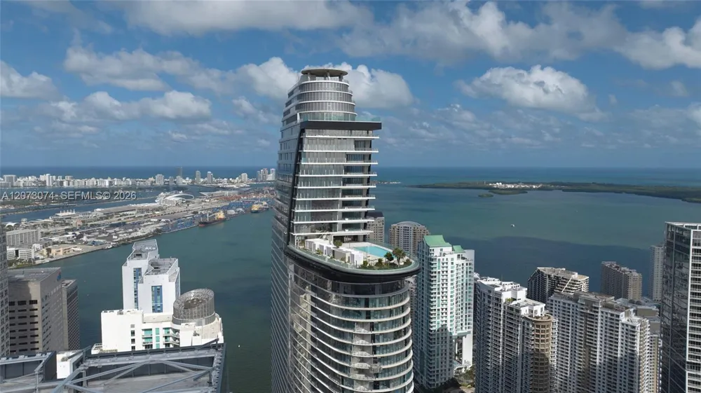 300 Biscayne Boulevard Way #2608W Miami, FL 33131