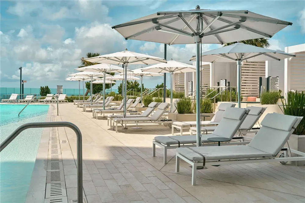 300 Biscayne Boulevard Way #2608W Miami, FL 33131