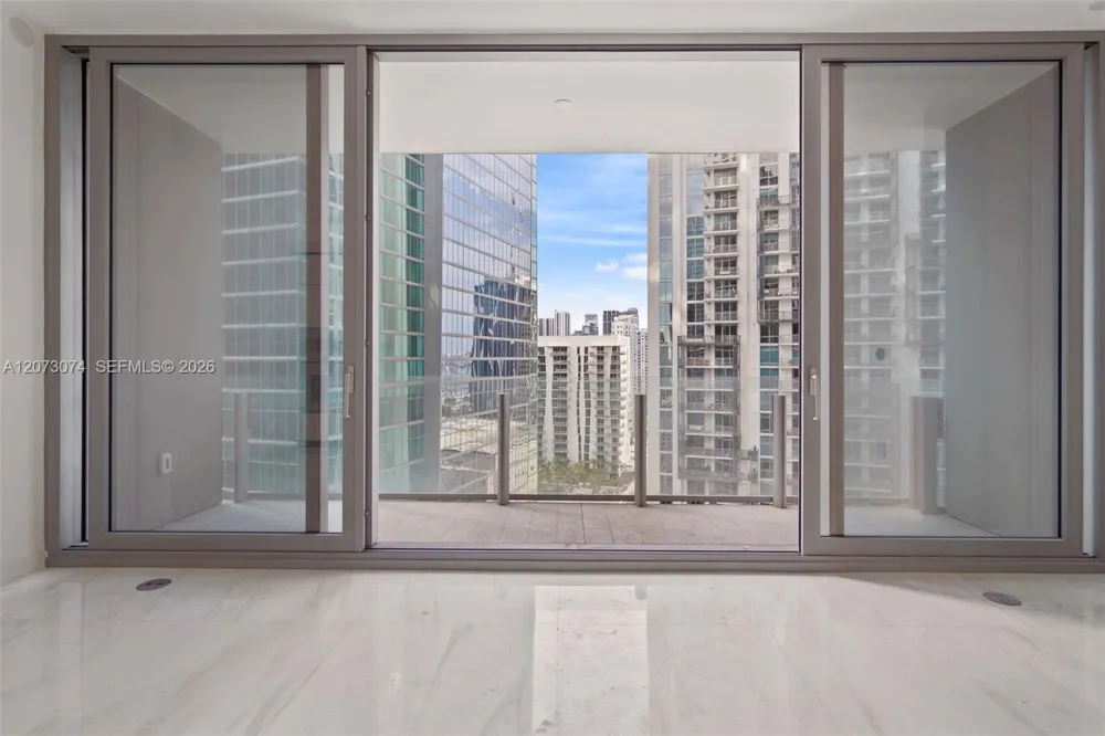 300 Biscayne Boulevard Way #2608W Miami, FL 33131