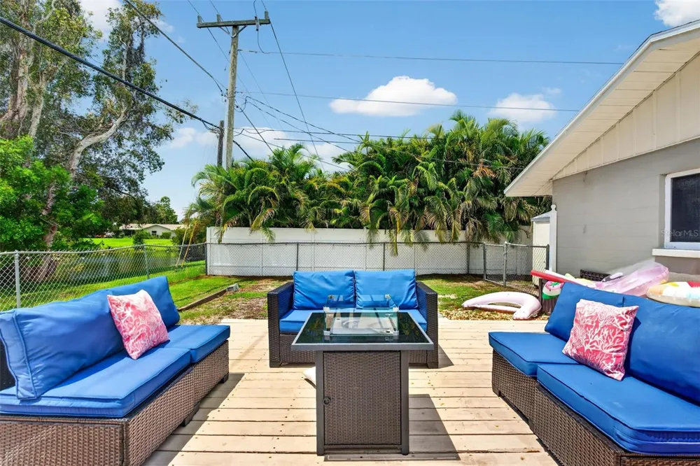 3409 18TH AVENUE DRIVE W Bradenton, FL 34205