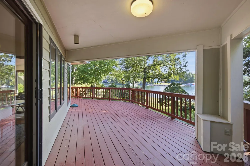 125 Misty Cove Lane Mooresville, NC 28117