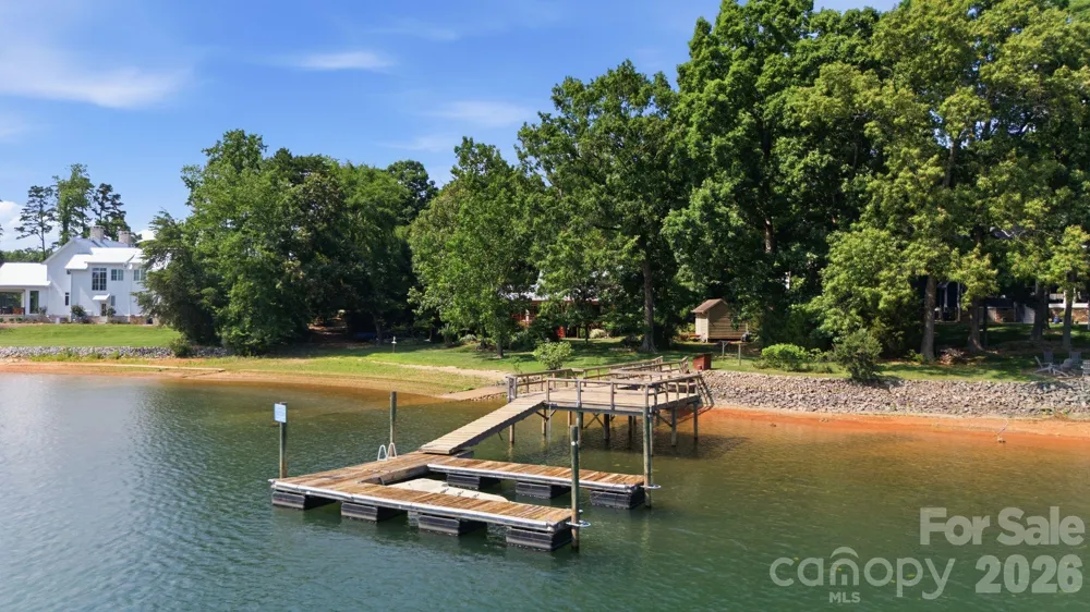 125 Misty Cove Lane Mooresville, NC 28117
