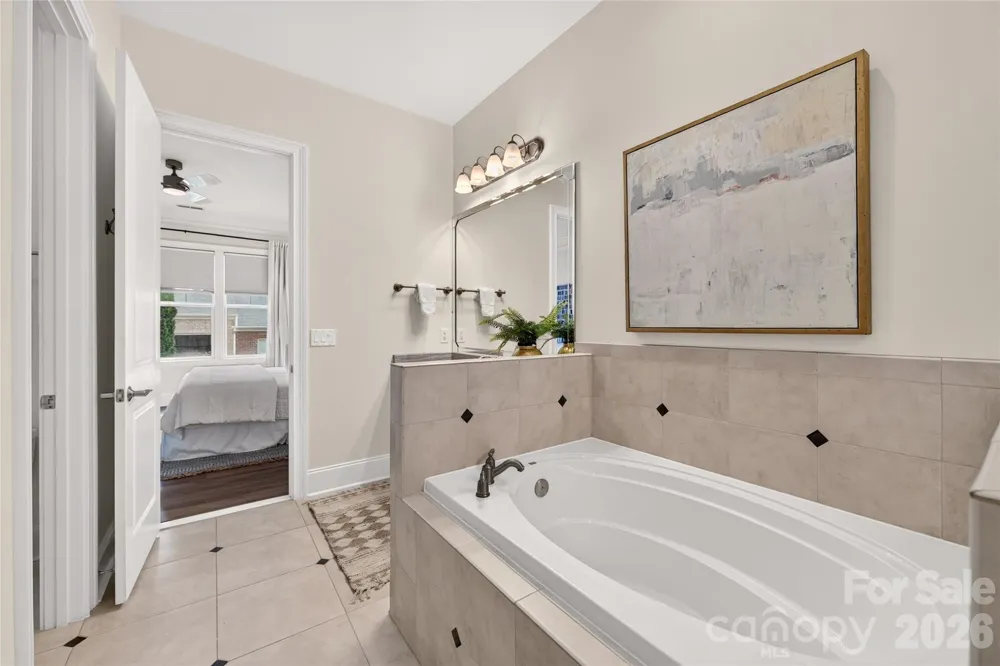 9517 Wheatfield Road Charlotte, NC 28277