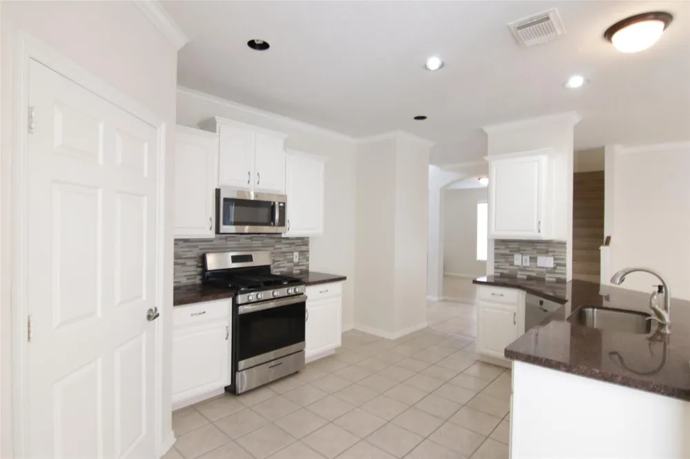 4606 Autumn Village Court Missouri City, TX 77459