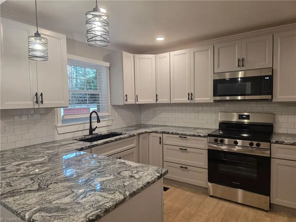 500 Pontiac Drive Thomasville, NC 27360