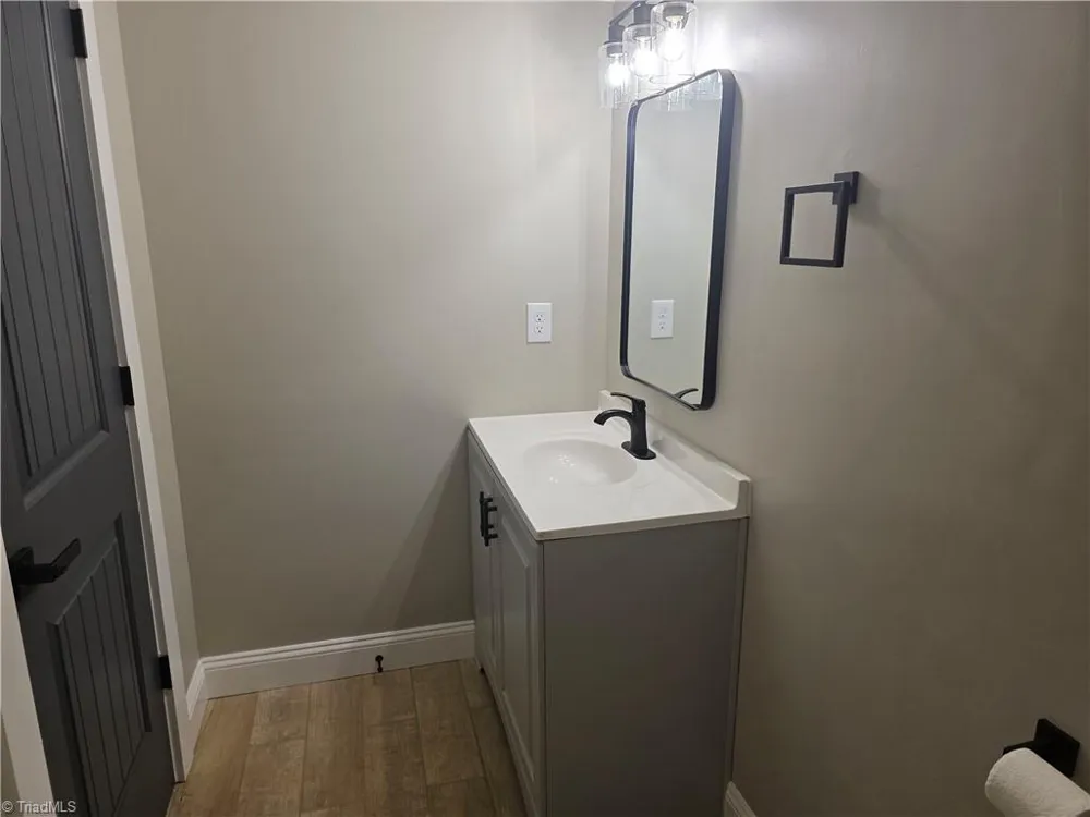 500 Pontiac Drive Thomasville, NC 27360