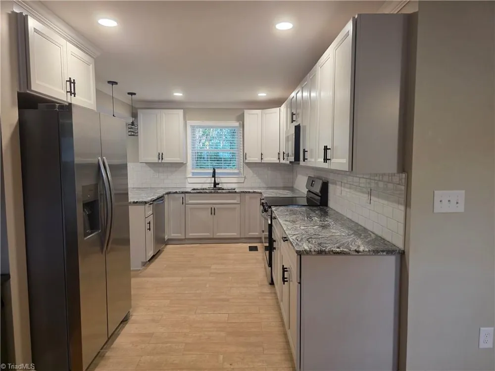 500 Pontiac Drive Thomasville, NC 27360