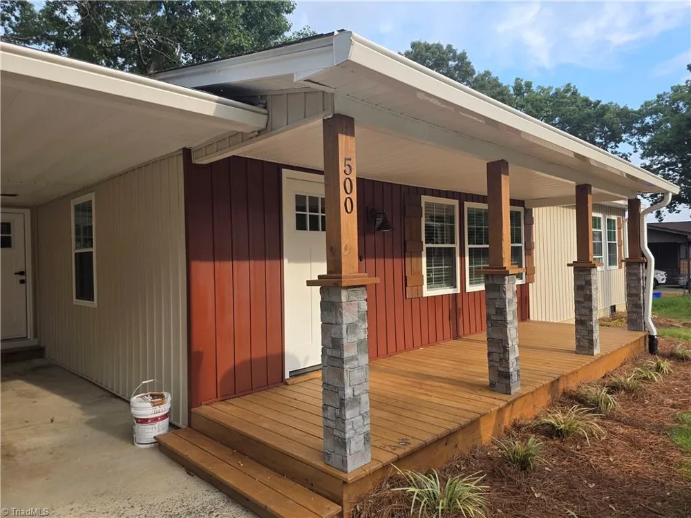 500 Pontiac Drive Thomasville, NC 27360