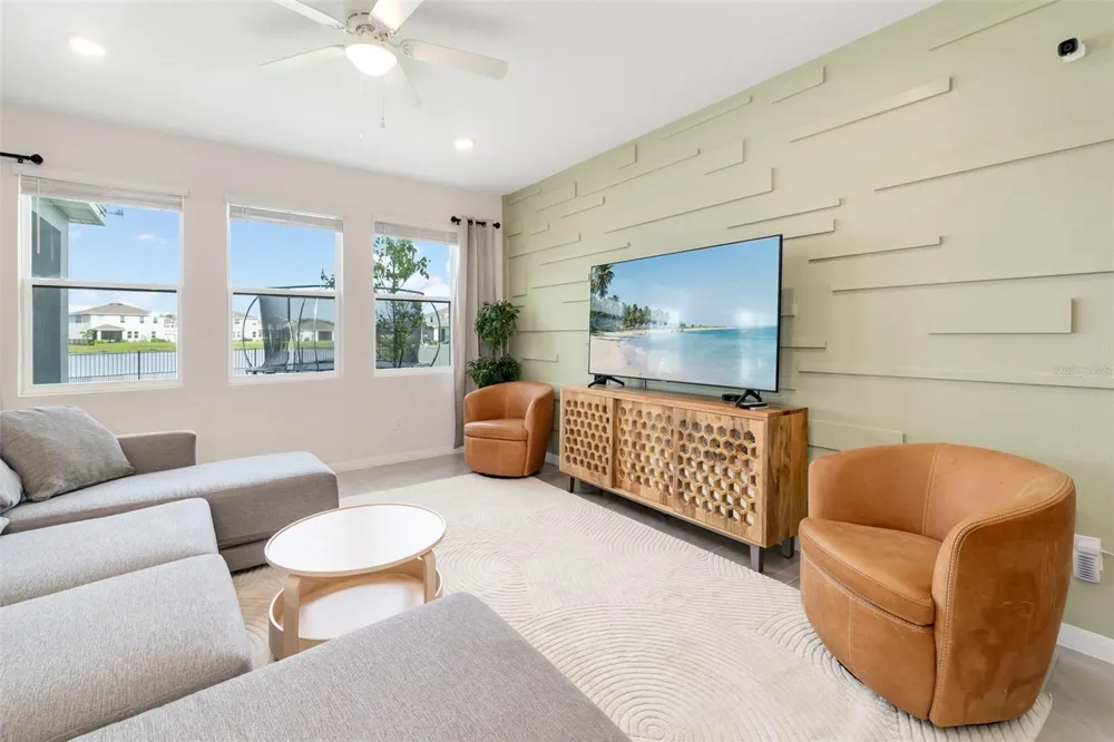 523 158TH STREET E Bradenton, FL 34212