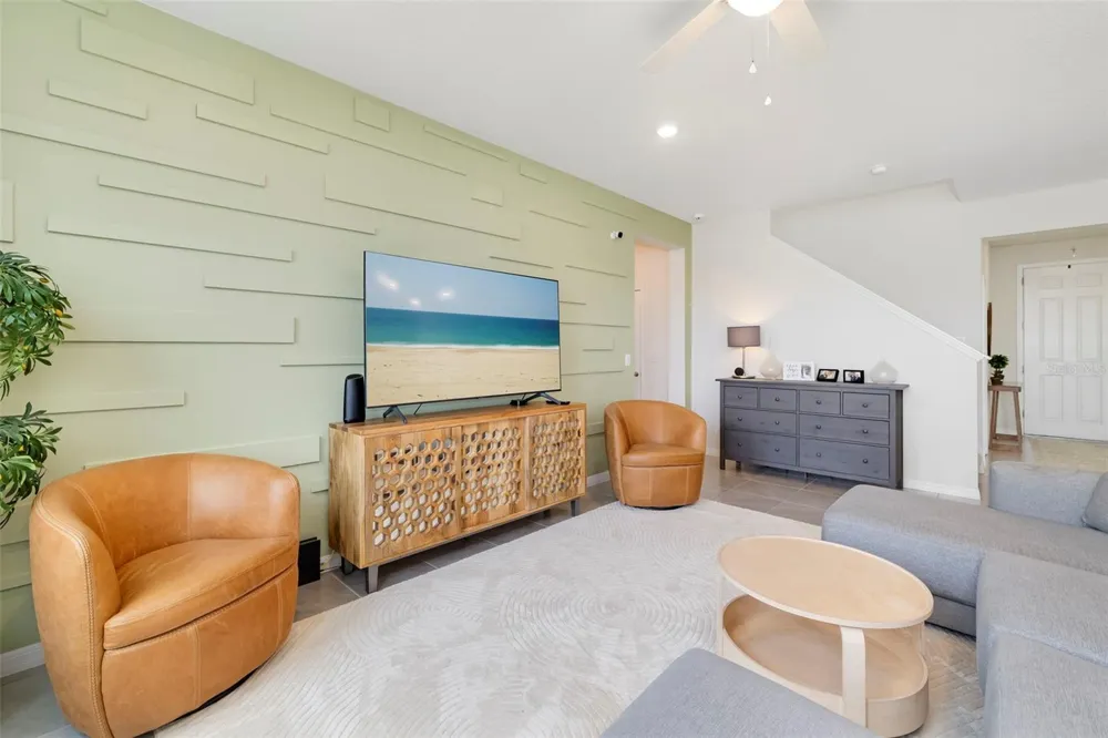 523 158TH STREET E Bradenton, FL 34212