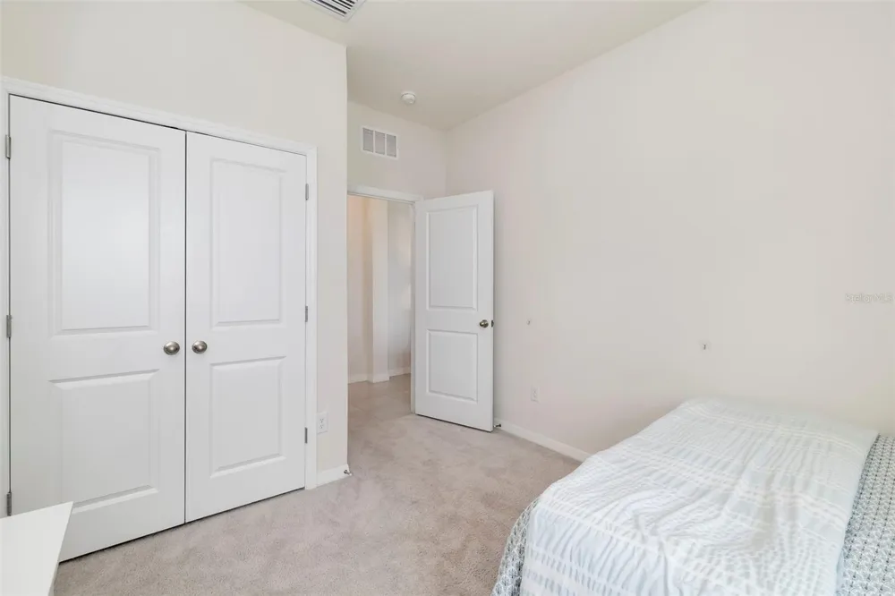 523 158TH STREET E Bradenton, FL 34212