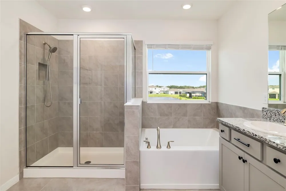 523 158TH STREET E Bradenton, FL 34212