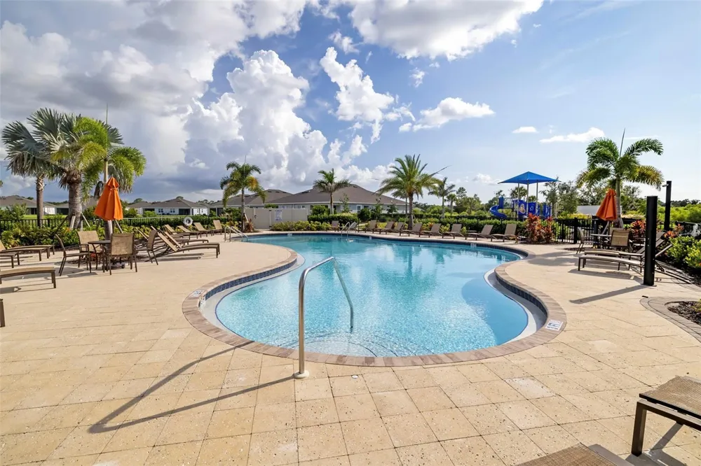 523 158TH STREET E Bradenton, FL 34212