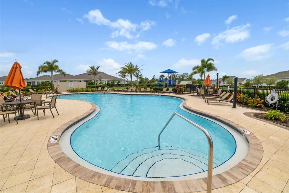 523 158TH STREET E Bradenton, FL 34212