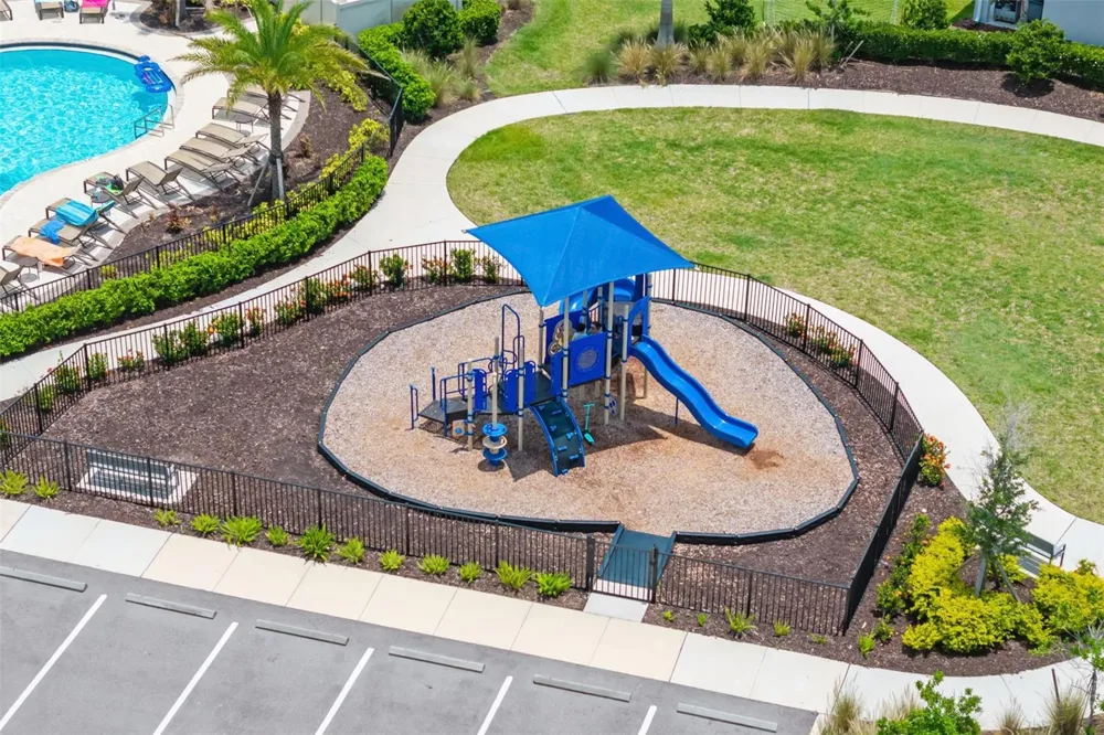 523 158TH STREET E Bradenton, FL 34212