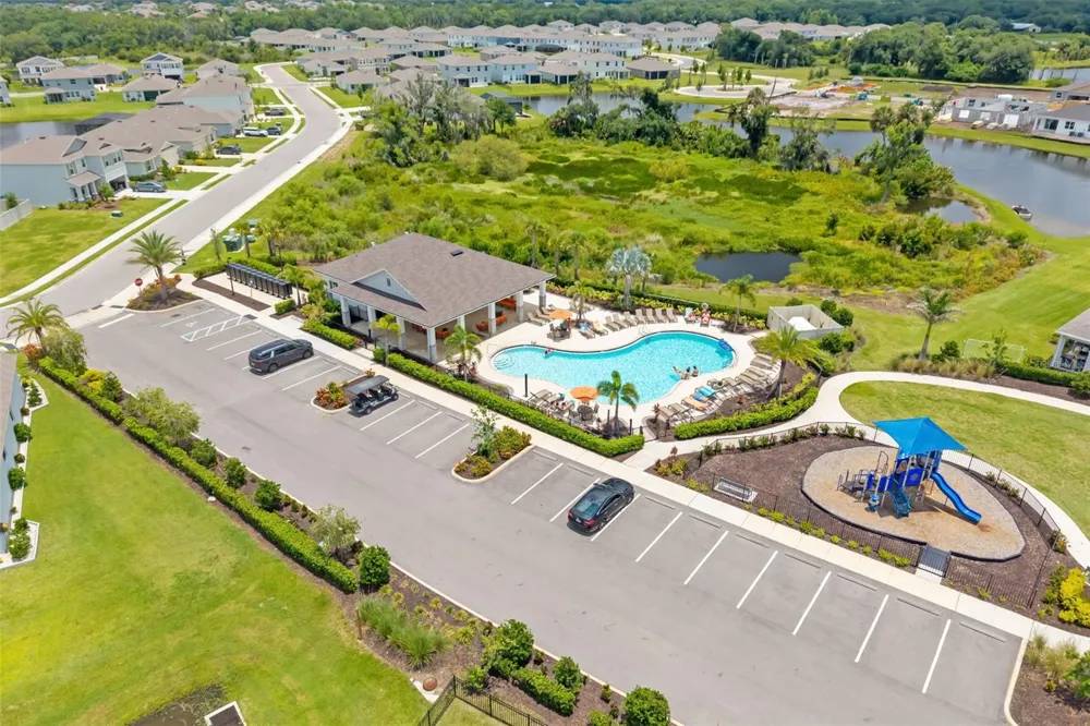 523 158TH STREET E Bradenton, FL 34212