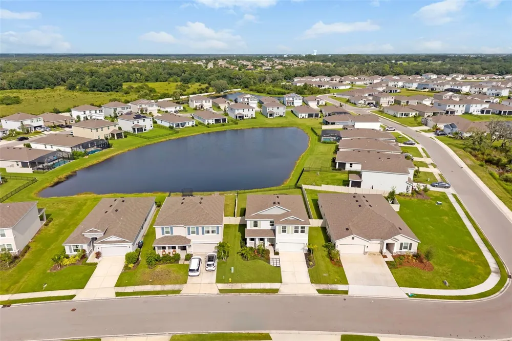 523 158TH STREET E Bradenton, FL 34212
