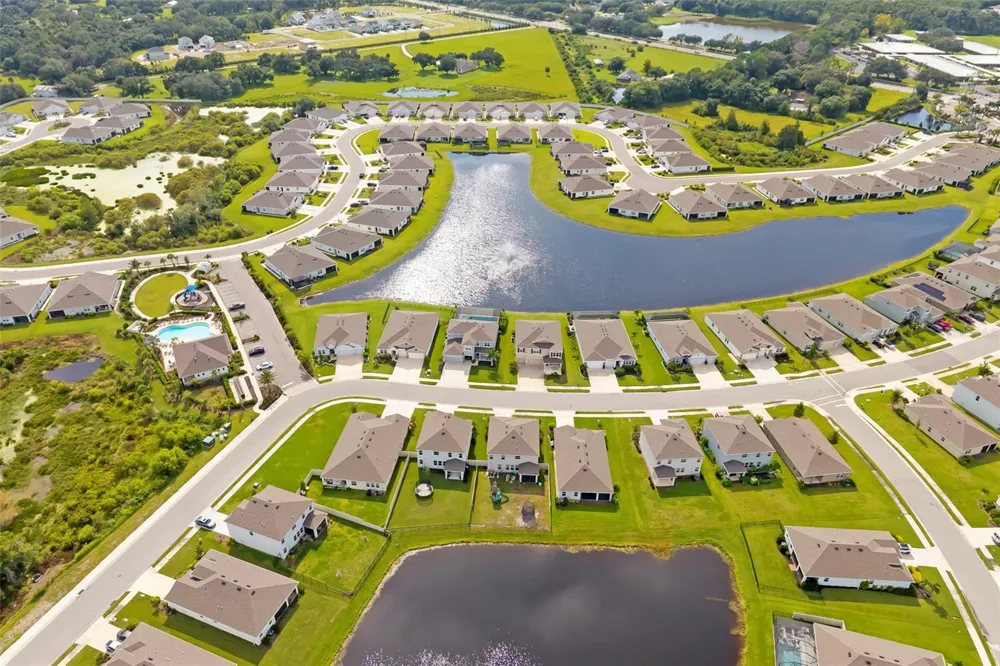523 158TH STREET E Bradenton, FL 34212
