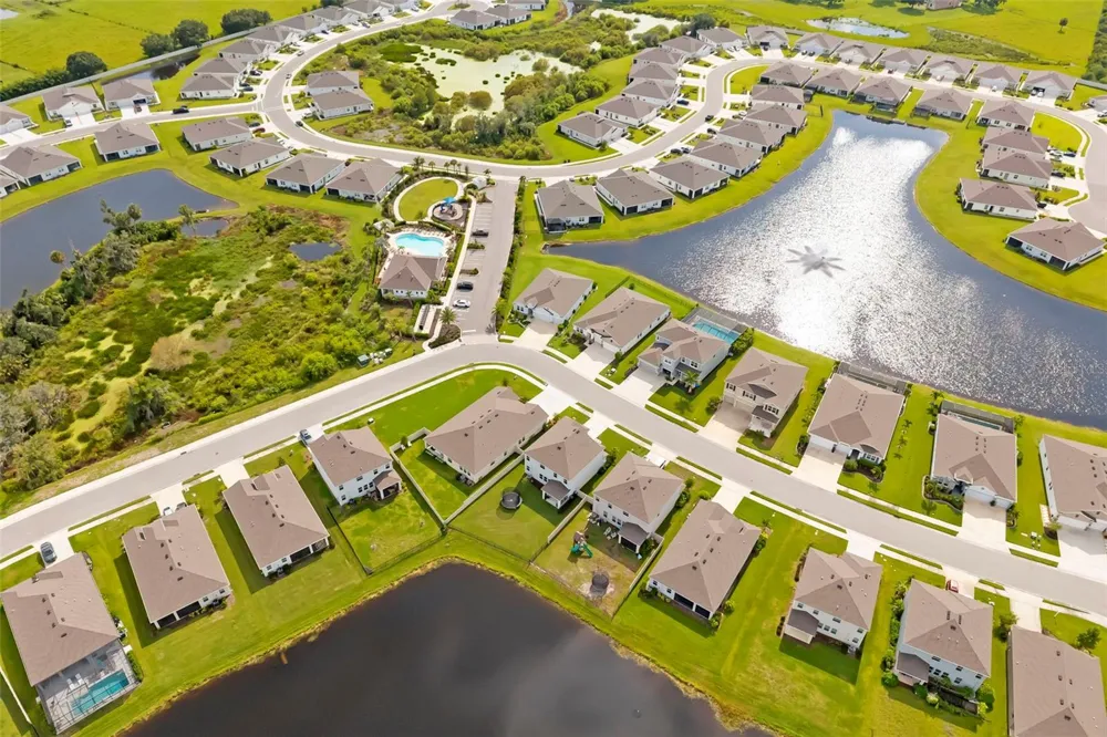 523 158TH STREET E Bradenton, FL 34212