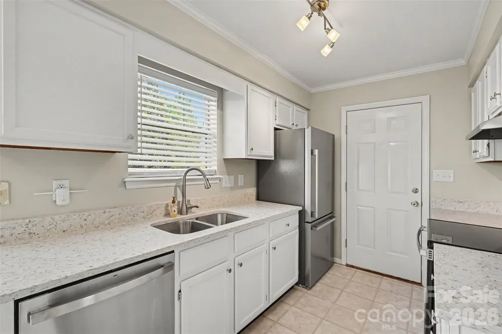 8512 Indian Summer Trail Harrisburg, NC 28075