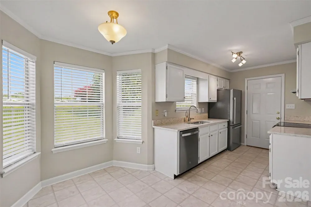 8512 Indian Summer Trail Harrisburg, NC 28075