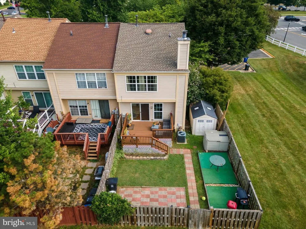 528 JARED SQUARE NE Leesburg, VA 20176