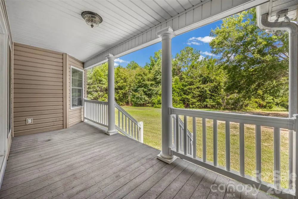 2229 Starnes Road Edgemoor, SC 29712