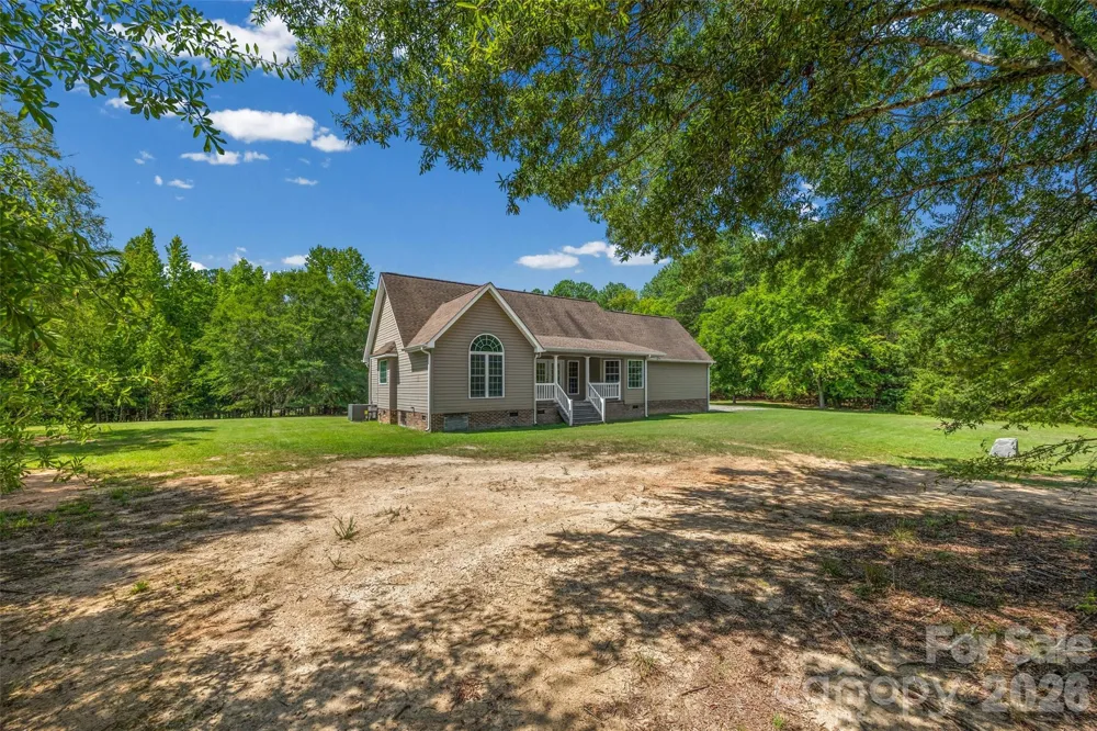 2229 Starnes Road Edgemoor, SC 29712