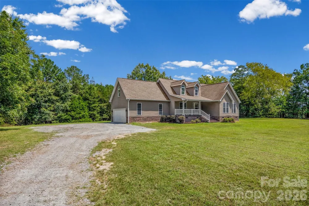 2229 Starnes Road Edgemoor, SC 29712