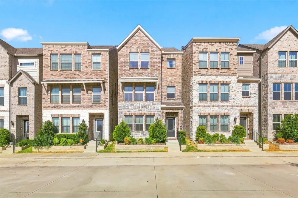 106 Settlers Way Euless, TX 76040