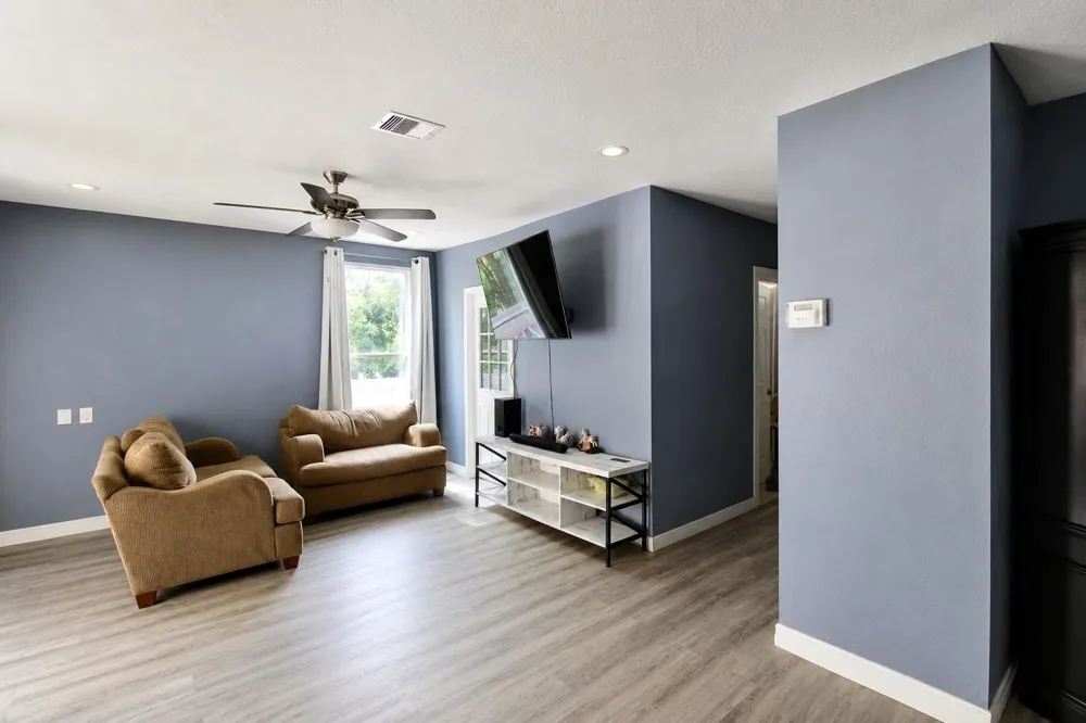 2111 County Road 3405 Cleveland, TX 77327