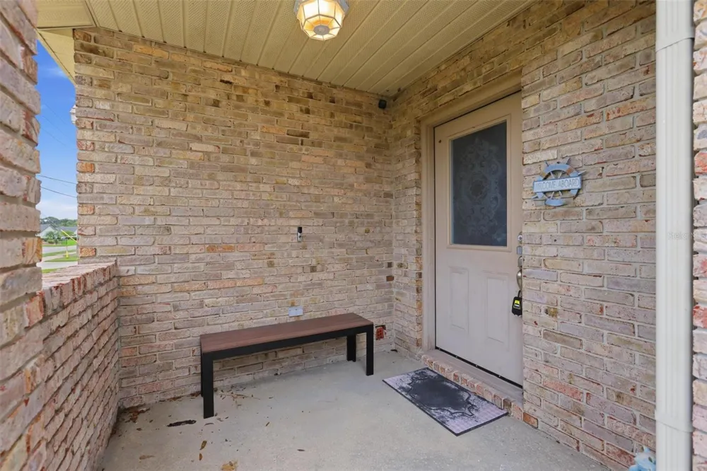 1095 E WISCONSIN AVENUE Deland, FL 32724