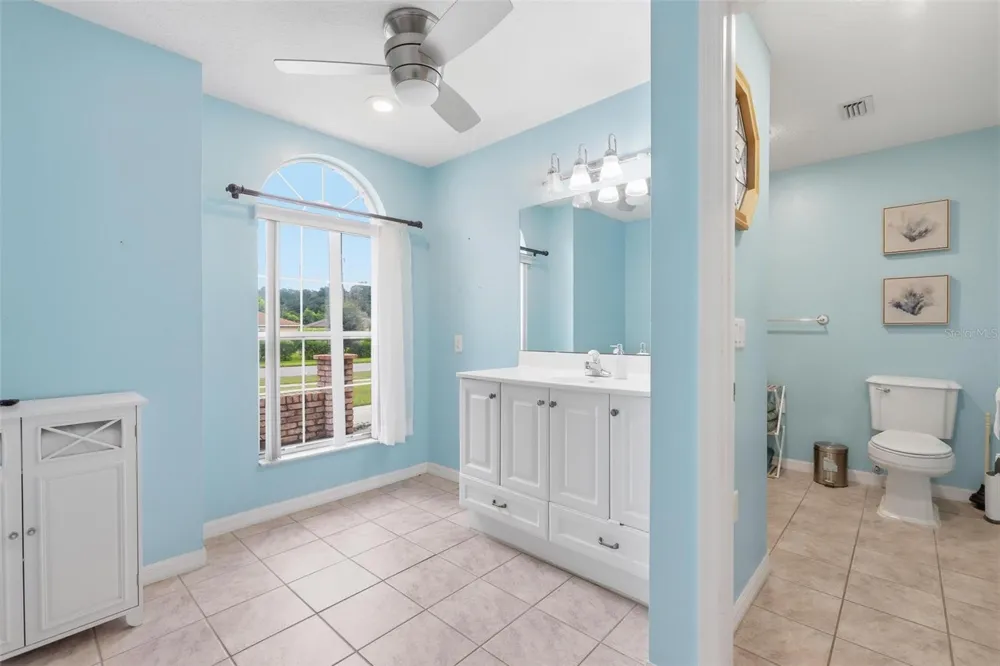 1095 E WISCONSIN AVENUE Deland, FL 32724
