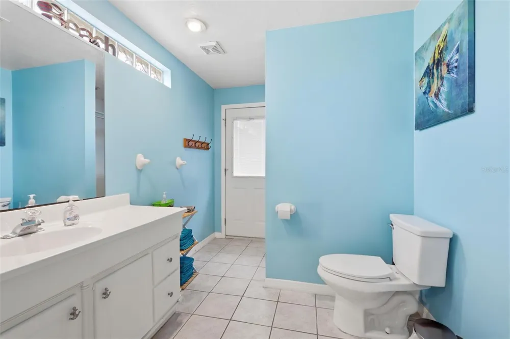 1095 E WISCONSIN AVENUE Deland, FL 32724