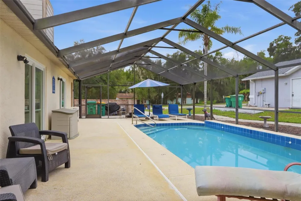 1095 E WISCONSIN AVENUE Deland, FL 32724