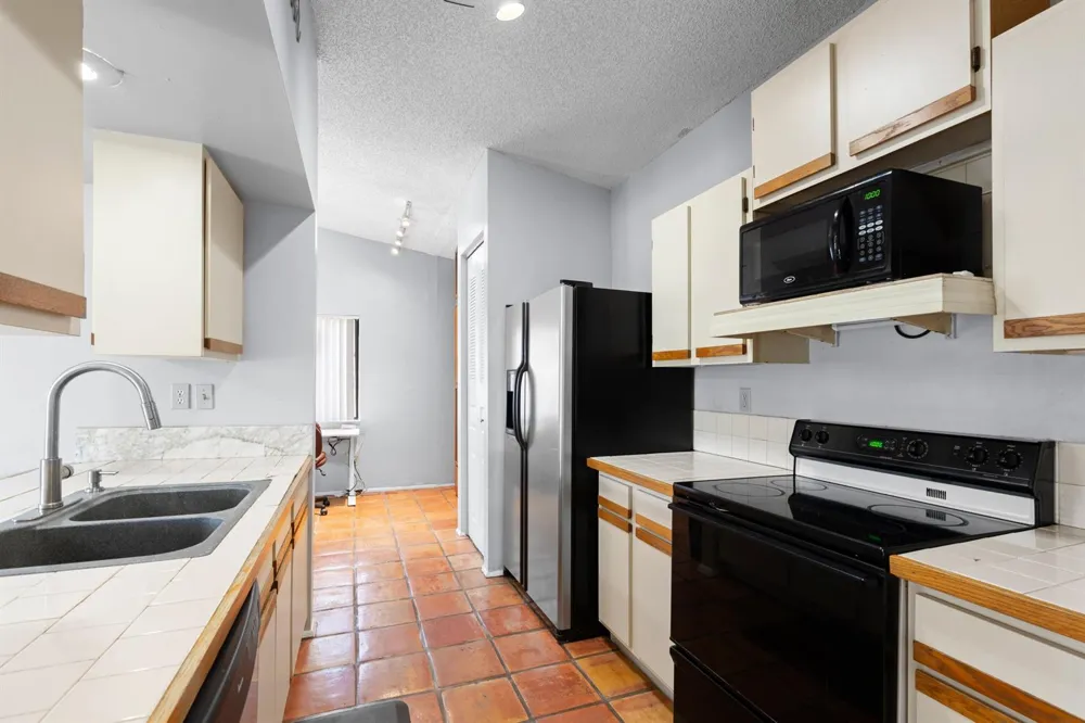 108 Cambridge Lane Royal Palm Beach, FL 33411