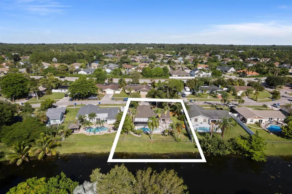 108 Cambridge Lane Royal Palm Beach, FL 33411