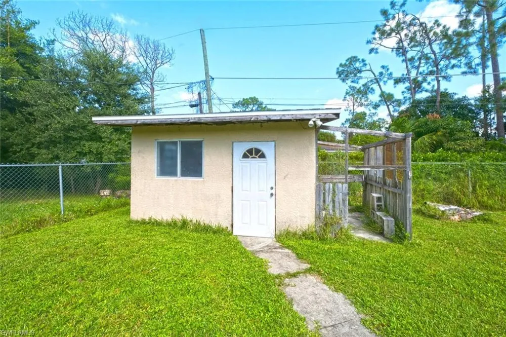 5449 Hardee Street Naples, FL 34113
