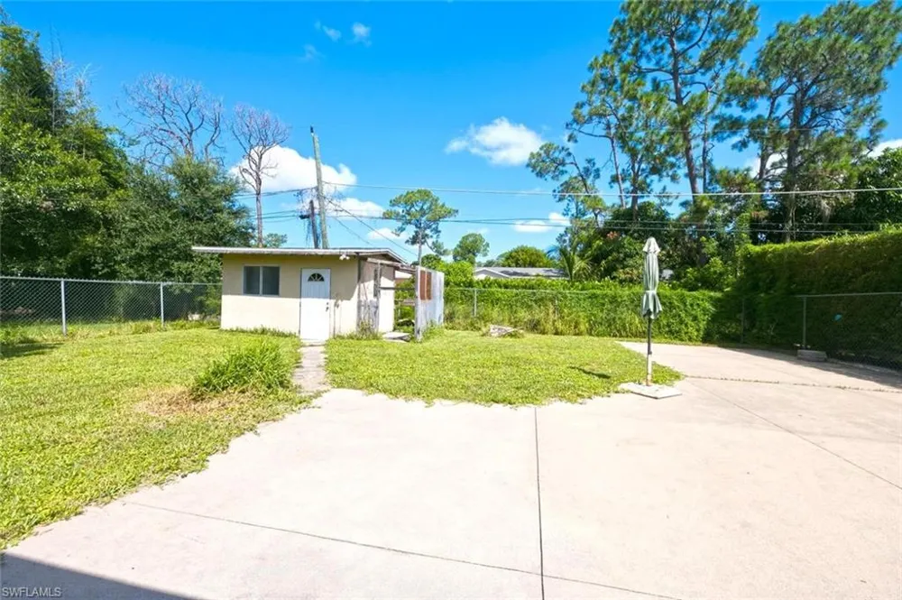 5449 Hardee Street Naples, FL 34113