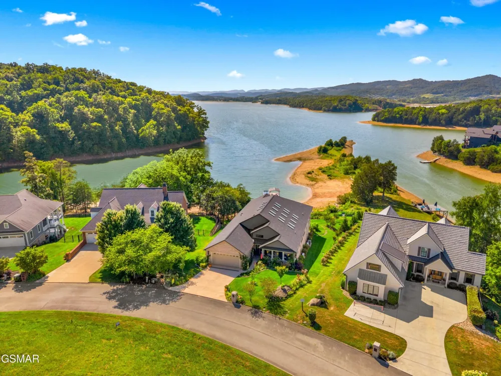 6325 Coves Edge Trail Russellville, TN 37860