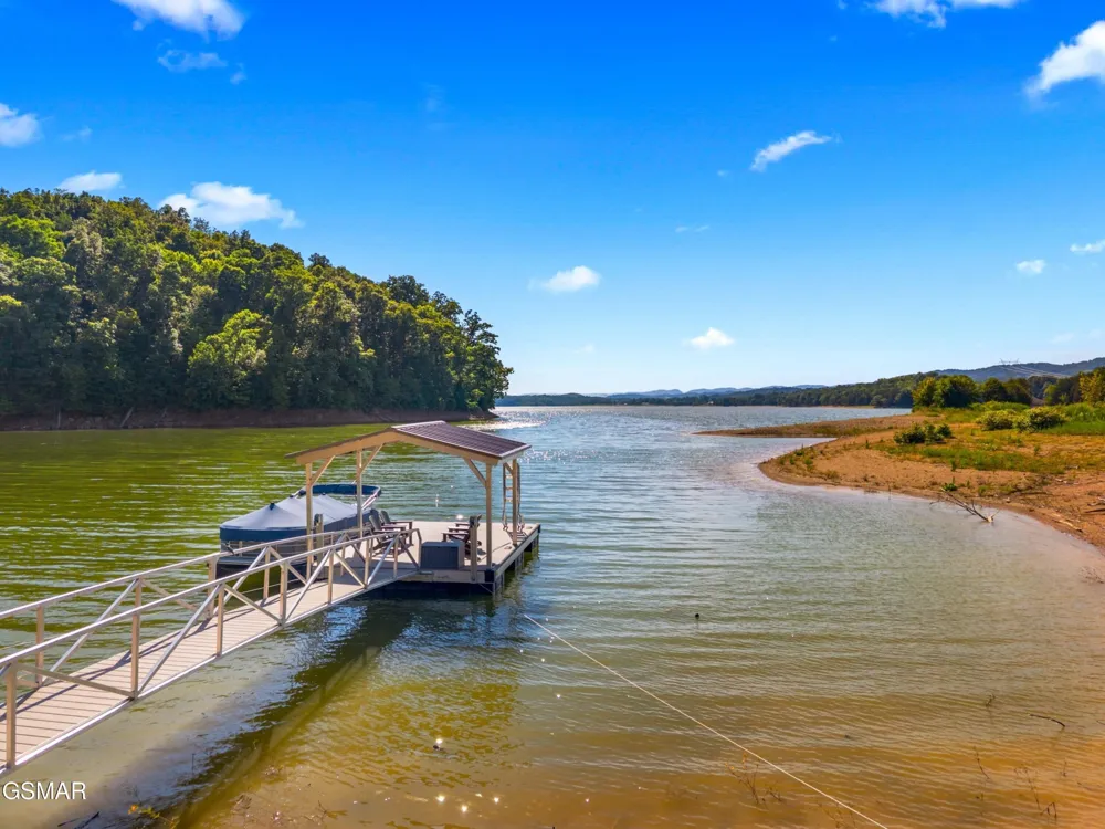 6325 Coves Edge Trail Russellville, TN 37860