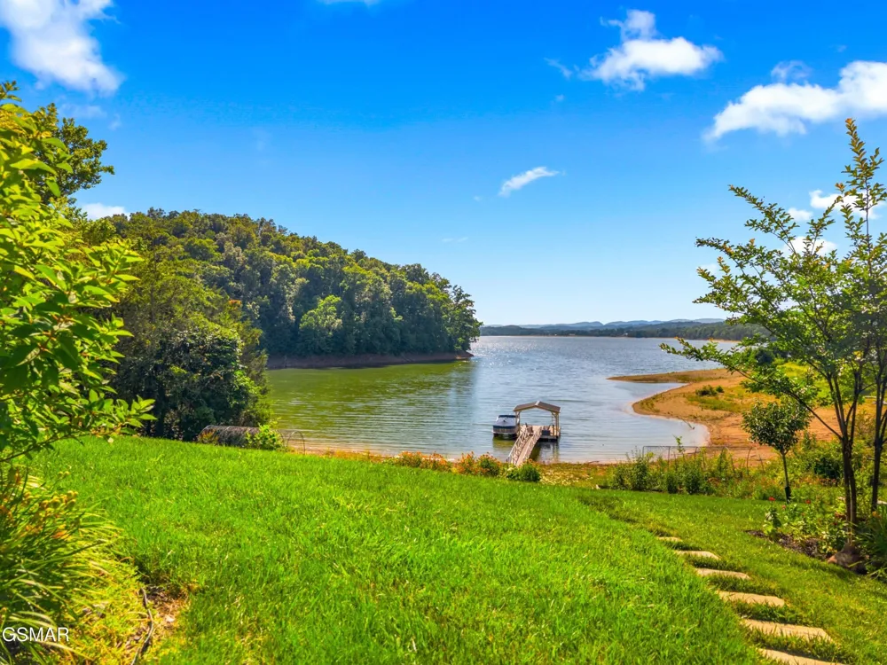 6325 Coves Edge Trail Russellville, TN 37860