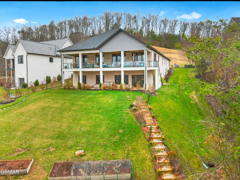 6325 Coves Edge Trail Russellville, TN 37860