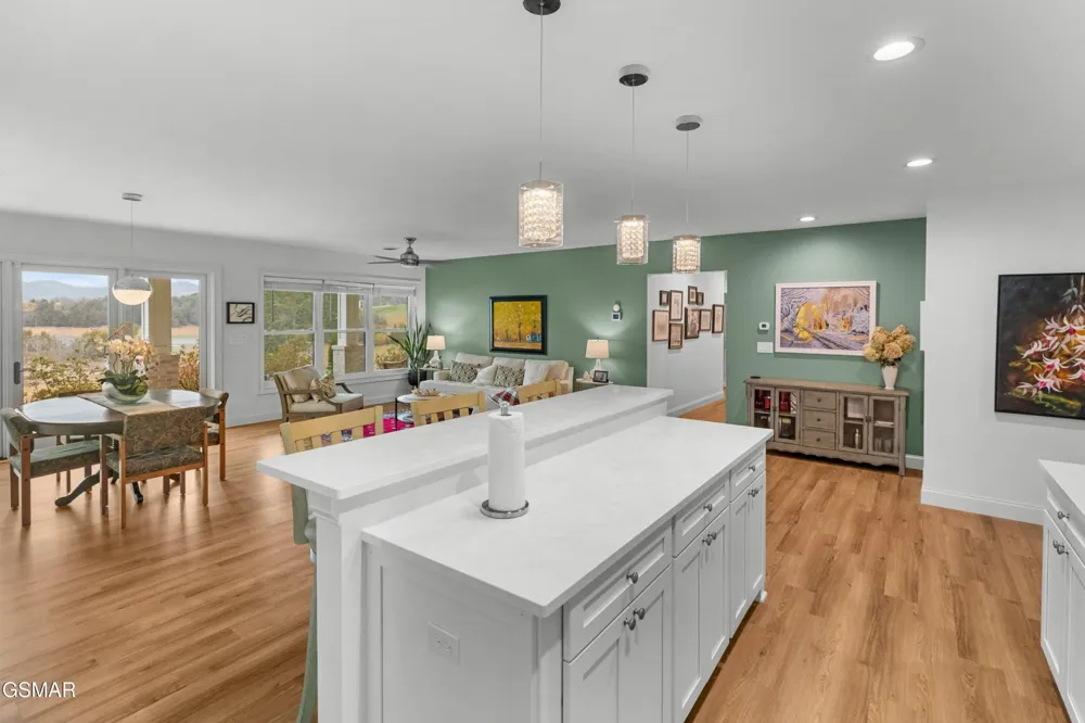6325 Coves Edge Trail Russellville, TN 37860